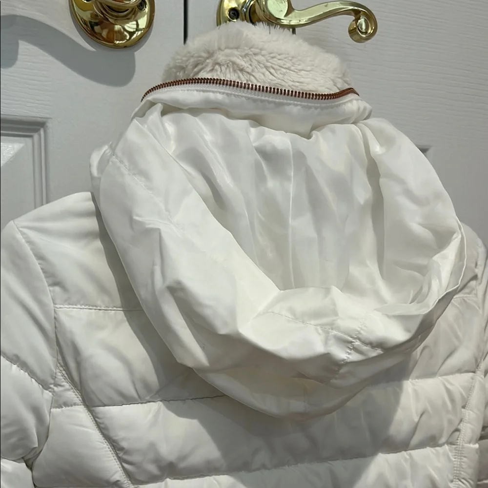 Zara White Puffer Jacket for Women - Picture 6 of 10